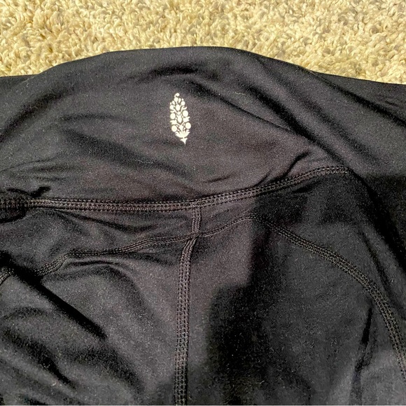 NWT free people movement Breathe Deeper leggings - Picture 3 of 11